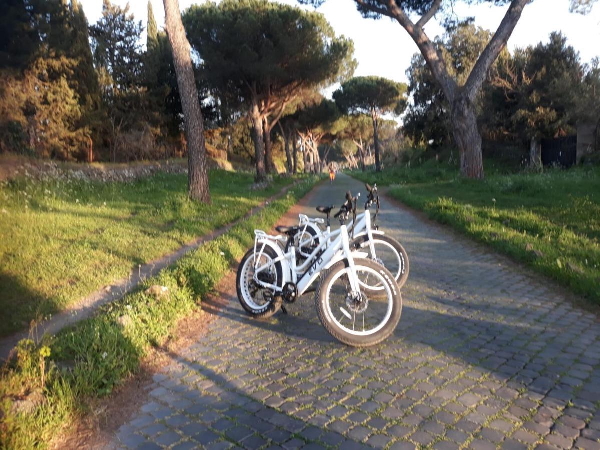 Bici Grill Decimo Miglio Aeroporto Ciampino Francigena Country House 外观 照片